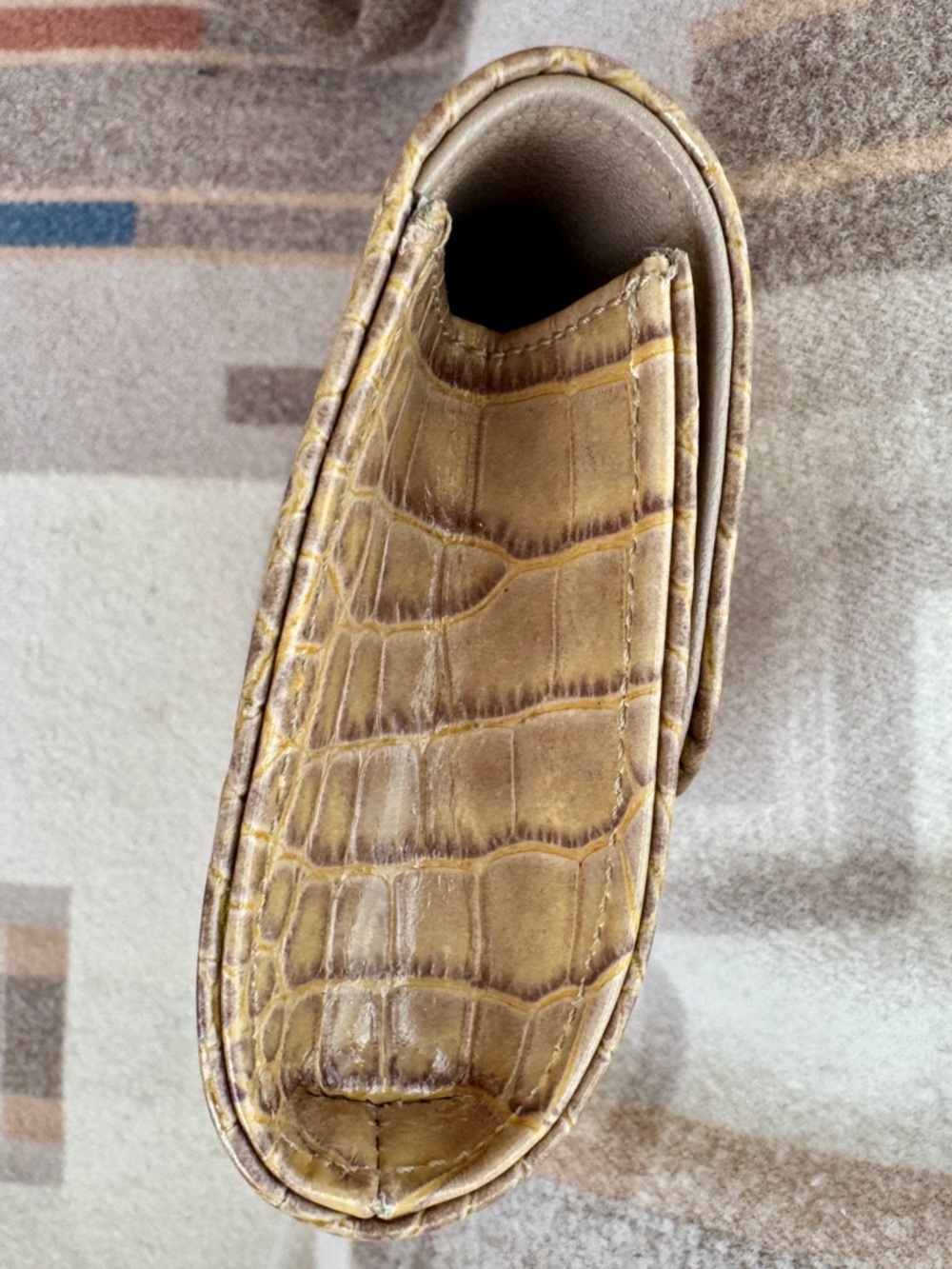 Vintage Abas Croc-Embossed Beige-Tan Envelope Clutch - Picture 5 of 6